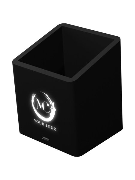 stifthalter-mit-usb-ausgang-und-leuchtlogo-schwarz-3.jpg