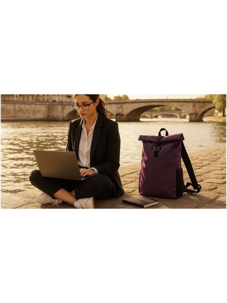 citizen-green-vanguard-rolltop-rucksack-aus-recyceltem-material-bordeaux-4.jpg