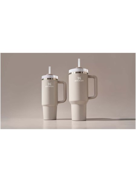 stanley-quencherr-h20-flowstatetm-890-ml-thermobecher-aus-recyceltem-edelstahl-grau-7.jpg